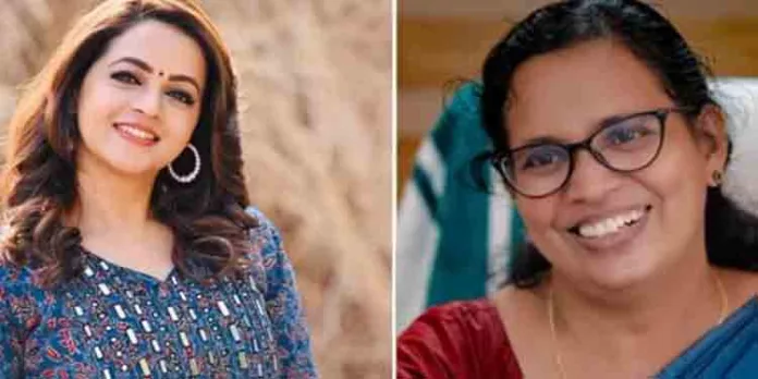 എന്തെല്ലാം വെല്ലുവിളികളുണ്ടായാലും അതിജീവിക്കുമെന്ന പെണ്ണിന്റെ നിശ്ചയദാര്ഢ്യത്തിന്റെ വിളംബരം കൂടിയാണ് ഭാവനയുടെ തിരിച്ചുവരവ് : അഭിനന്ദിച്ച് കെ.കെ രമ എന്തെല്ലാം വെല്ലുവിളികളുണ്ടായാലും അതിജീവിക്കുമെന്ന പെണ്ണിന്റെ നിശ്ചയദാര്ഢ്യത്തിന്റെ വിളംബരം കൂടിയാണ് ഭാവനയുടെ തിരിച്ചുവരവ് : അഭിനന്ദിച്ച് കെ.കെ രമ