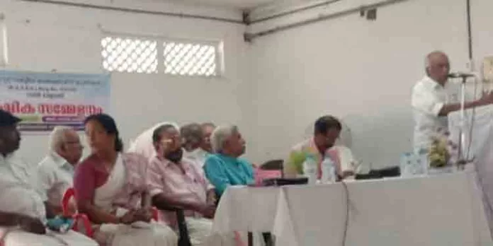 കേരള സ്റ്റേറ്റ് സർവീസ് പെൻഷൻകാർ സമരത്തിലേക്ക് കേരള സ്റ്റേറ്റ് സർവീസ് പെൻഷൻകാർ സമരത്തിലേക്ക്