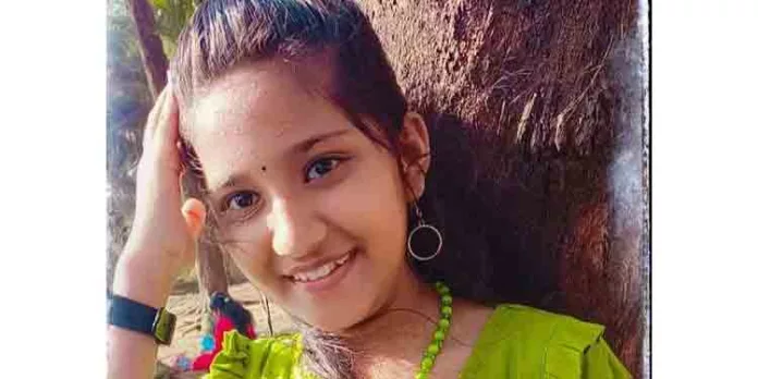പത്താം ക്ലാസ് വിദ്യാര്ഥിനി ട്രെയിന് തട്ടി മരിച്ചു പത്താം ക്ലാസ് വിദ്യാര്ഥിനി ട്രെയിന് തട്ടി മരിച്ചു