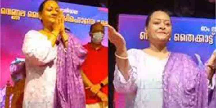 ശിവരാത്രി ഉത്സവത്തില് വിശിഷ്ടാതിഥിയായി നടി ഷക്കീല ശിവരാത്രി ഉത്സവത്തില് വിശിഷ്ടാതിഥിയായി നടി ഷക്കീല