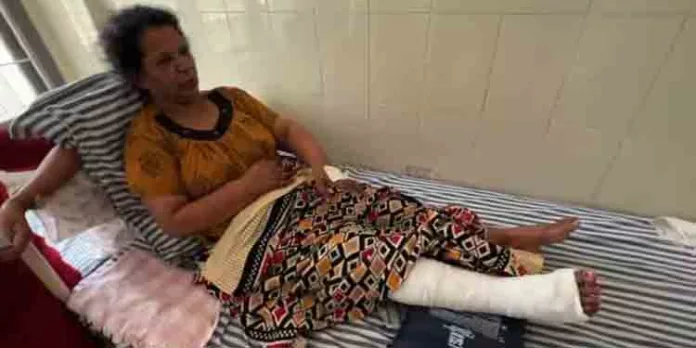 കാലു മാറി ശസ്ത്രക്രിയ നടത്തിയ സംഭവത്തിൽ കോഴിക്കോട്ടെ നാഷണൽ ആശുപത്രിയുടെ വിശദീകരണം തള്ളി ഇരയുടെ കുടുംബം കാലു മാറി ശസ്ത്രക്രിയ നടത്തിയ സംഭവത്തിൽ കോഴിക്കോട്ടെ നാഷണൽ ആശുപത്രിയുടെ വിശദീകരണം തള്ളി ഇരയുടെ കുടുംബം