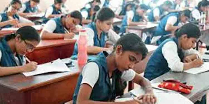 സംസ്ഥാന വിദ്യാഭ്യാസ പരിശീലന സമിതിയുടെ ആഭിമുഖ്യത്തില് ഹയര് സെക്കണ്ടറി വിദ്യാര്ഥികള്ക്കായി ചോദ്യശേഖരം തയാറായി സംസ്ഥാന വിദ്യാഭ്യാസ പരിശീലന സമിതിയുടെ ആഭിമുഖ്യത്തില് ഹയര് സെക്കണ്ടറി വിദ്യാര്ഥികള്ക്കായി ചോദ്യശേഖരം തയാറായി