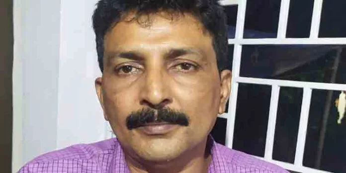 കാറിൽ കറങ്ങി നടന്ന് കടകൾ കേന്ദ്രീകരിച്ച് മോഷണം : മധ്യവയസ്കൻ പിടിയിൽ കാറിൽ കറങ്ങി നടന്ന് കടകൾ കേന്ദ്രീകരിച്ച് മോഷണം : മധ്യവയസ്കൻ പിടിയിൽ