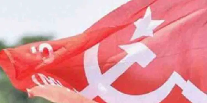 മദ്യപിച്ച് സംഘര്ഷം ; സിപിഎം നേതാക്കള്ക്കെതിരെ നടപടി മദ്യപിച്ച് സംഘര്ഷം ; സിപിഎം നേതാക്കള്ക്കെതിരെ നടപടി