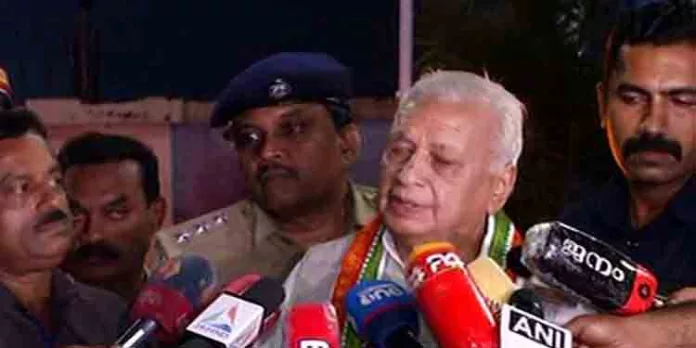 മലയാളം സര്വകലാശാലാ വി.സി നിയമനത്തില് സര്ക്കാറിനെ രൂക്ഷമായി വിമര്ശിച്ച് ഗവര്ണറുടെ കത്ത് മലയാളം സര്വകലാശാലാ വി.സി നിയമനത്തില് സര്ക്കാറിനെ രൂക്ഷമായി വിമര്ശിച്ച് ഗവര്ണറുടെ കത്ത്