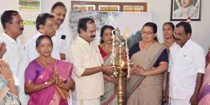 സ്ത്രീകളുടെ സാമൂഹികമായ മുന്നേറ്റത്തിന് മൈക്രോ ഫൈനാൻസ് ഗ്രൂപ്പുകളുടെ പ്രവർത്തനങ്ങൾക്ക് കഴിയണം ; എസ്.എൻ.ഡി.പി യോഗം സ്ത്രീകളുടെ സാമൂഹികമായ മുന്നേറ്റത്തിന് മൈക്രോ ഫൈനാൻസ് ഗ്രൂപ്പുകളുടെ പ്രവർത്തനങ്ങൾക്ക് കഴിയണം ; എസ്.എൻ.ഡി.പി യോഗം
