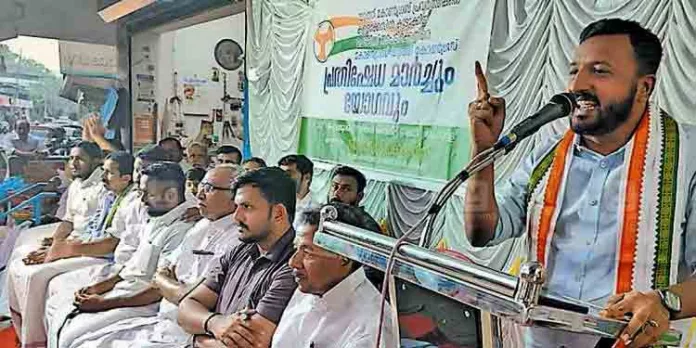 പിണറായി വിജയൻ കേരളത്തിലെ ഏറ്റവും ഭീരുവായ മുഖ്യമന്ത്രി : രാഹുൽ മാങ്കൂട്ടത്തിൽ പിണറായി വിജയൻ കേരളത്തിലെ ഏറ്റവും ഭീരുവായ മുഖ്യമന്ത്രി : രാഹുൽ മാങ്കൂട്ടത്തിൽ