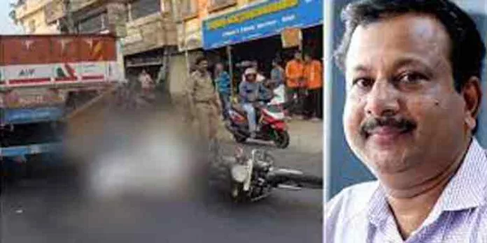 മാര്വെല് ജംഗ്ഷന് സമീപം ലോറിക്കടിയില് പെട്ട് ബൈക്ക് യാത്രികന് മരിച്ചു മാര്വെല് ജംഗ്ഷന് സമീപം ലോറിക്കടിയില് പെട്ട് ബൈക്ക് യാത്രികന് മരിച്ചു