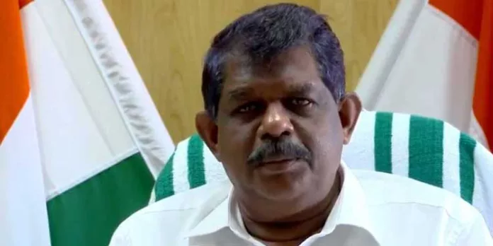 വിശേഷ ദിവസങ്ങളിൽ അമിത ചാർജ് ഈടാക്കിയാൽ ബസുകൾക്കെതിരെ നടപടിയെടുക്കാൻ നിർദേശം വിശേഷ ദിവസങ്ങളിൽ അമിത ചാർജ് ഈടാക്കിയാൽ ബസുകൾക്കെതിരെ നടപടിയെടുക്കാൻ നിർദേശം