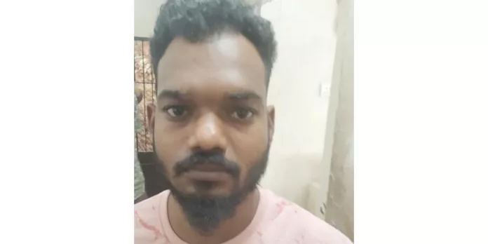 ഇ പോസ്സ് മെഷീൻ മോഷ്ടിച്ച പ്രതിയെ പിടികൂടി ഇ പോസ്സ് മെഷീൻ മോഷ്ടിച്ച പ്രതിയെ പിടികൂടി