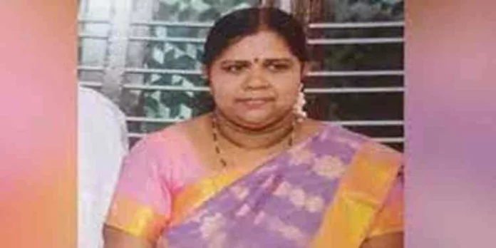 കൊല്ലം കടയ്ക്കലിൽ മധ്യവയസ്ക റബ്ബര് മരത്തിൽ തൂങ്ങിമരിച്ചനിലയിൽ കൊല്ലം കടയ്ക്കലിൽ മധ്യവയസ്ക റബ്ബര് മരത്തിൽ തൂങ്ങിമരിച്ചനിലയിൽ