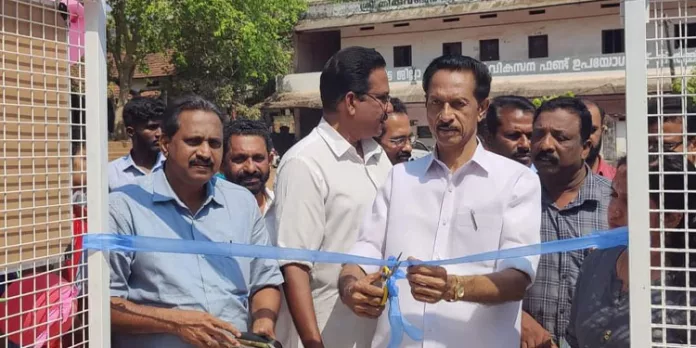 അടൂരിന്റെ കാലാവസ്ഥാ പ്രവചനം ഇനി വിദ്യാര്ഥികള് നടത്തും അടൂരിന്റെ കാലാവസ്ഥാ പ്രവചനം ഇനി വിദ്യാര്ഥികള് നടത്തും
