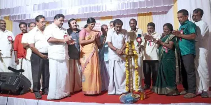 പണ്ഡിതർ സമുദായത്തിന് പ്രത്യേക പരിഗണന നൽകണം ; ഡോ.എൻ.ജയരാജ് പണ്ഡിതർ സമുദായത്തിന് പ്രത്യേക പരിഗണന നൽകണം ; ഡോ.എൻ.ജയരാജ്