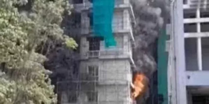 കോട്ടയം മെഡിക്കൽ കോളേജ് ആശുപത്രിയിലെ അഗ്നിബാധ ; ഷോർട്ട്സർക്യൂട്ടെന്ന് പ്രാഥമിക നിഗമനം കോട്ടയം മെഡിക്കൽ കോളേജ് ആശുപത്രിയിലെ അഗ്നിബാധ ; ഷോർട്ട്സർക്യൂട്ടെന്ന് പ്രാഥമിക നിഗമനം