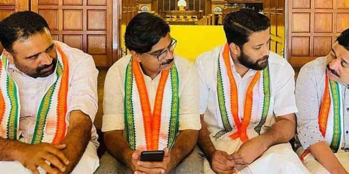 സത്യഗ്രഹം നടത്തുന്ന മുസ്ലിം ലീഗ് എംഎല്എ നജീബ് കാന്തപുരം സഭയില് ഹാജര് രേഖപ്പെടുത്തിയത് വിവാദത്തില് സത്യഗ്രഹം നടത്തുന്ന മുസ്ലിം ലീഗ് എംഎല്എ നജീബ് കാന്തപുരം സഭയില് ഹാജര് രേഖപ്പെടുത്തിയത് വിവാദത്തില്