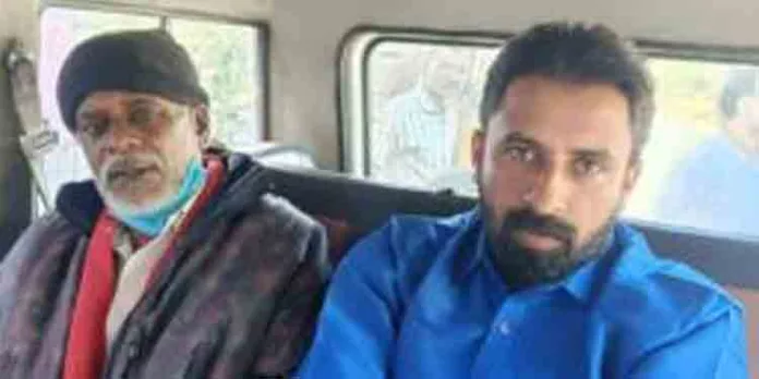 നാലര കിലോ കഞ്ചാവുമായി രണ്ടുപേര് അറസ്റ്റില് നാലര കിലോ കഞ്ചാവുമായി രണ്ടുപേര് അറസ്റ്റില്
