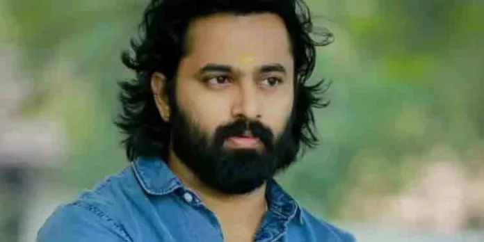സ്ത്രീത്വത്തെ അപമാനിച്ചുവെന്ന് ചൂണ്ടിക്കാട്ടി നടൻ ഉണ്ണി മുകുന്ദനെതിരെ യുവതി നൽകിയ കേസ് ഹൈക്കോടതി ഇന്ന് വീണ്ടും പരിഗണിക്കും സ്ത്രീത്വത്തെ അപമാനിച്ചുവെന്ന് ചൂണ്ടിക്കാട്ടി നടൻ ഉണ്ണി മുകുന്ദനെതിരെ യുവതി നൽകിയ കേസ് ഹൈക്കോടതി ഇന്ന് വീണ്ടും പരിഗണിക്കും