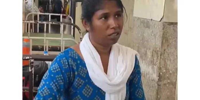 അതിർത്തി തർക്കം ; ക്യാൻസർ രോഗിയായ അമ്മയെയും മകളെയും അയൽവാസിസംഘം ചേർന്ന് മർദ്ദിച്ചു അതിർത്തി തർക്കം ; ക്യാൻസർ രോഗിയായ അമ്മയെയും മകളെയും അയൽവാസിസംഘം ചേർന്ന് മർദ്ദിച്ചു