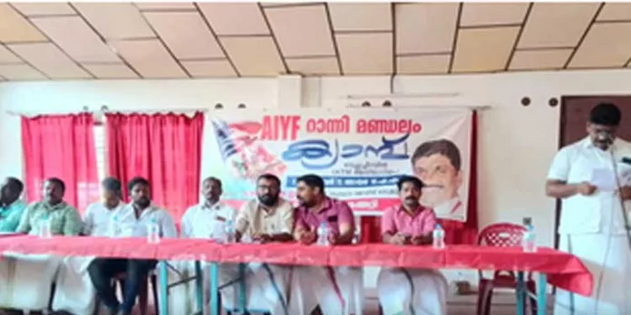 രാജ്യത്തെ യുവജനങ്ങളെ വഞ്ചിക്കുകയാണ് കേന്ദ്ര സര്ക്കാരെന്ന് എ.ഐ.വൈ.എഫ് സംസ്ഥാന ജോയിന്റ് സെക്രട്ടറി അഡ്വ. ആര് ജയന് രാജ്യത്തെ യുവജനങ്ങളെ വഞ്ചിക്കുകയാണ് കേന്ദ്ര സര്ക്കാരെന്ന് എ.ഐ.വൈ.എഫ് സംസ്ഥാന ജോയിന്റ് സെക്രട്ടറി അഡ്വ. ആര് ജയന്