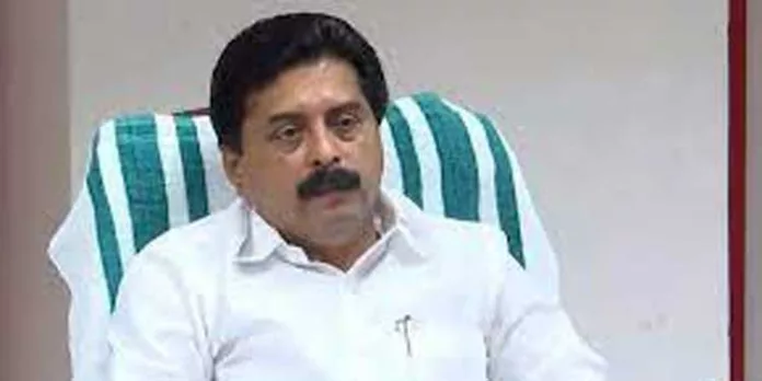 പഴയ പൈപ്പുകൾ മാറ്റി പുതിയത് സ്ഥാപിക്കാൻ ചുമതലപ്പെടുത്തിയ കരാറുകാരനെ ഒഴിവാക്കിയതായി മന്ത്രി റോഷി അഗസ്റ്റിൻ പഴയ പൈപ്പുകൾ മാറ്റി പുതിയത് സ്ഥാപിക്കാൻ ചുമതലപ്പെടുത്തിയ കരാറുകാരനെ ഒഴിവാക്കിയതായി മന്ത്രി റോഷി അഗസ്റ്റിൻ