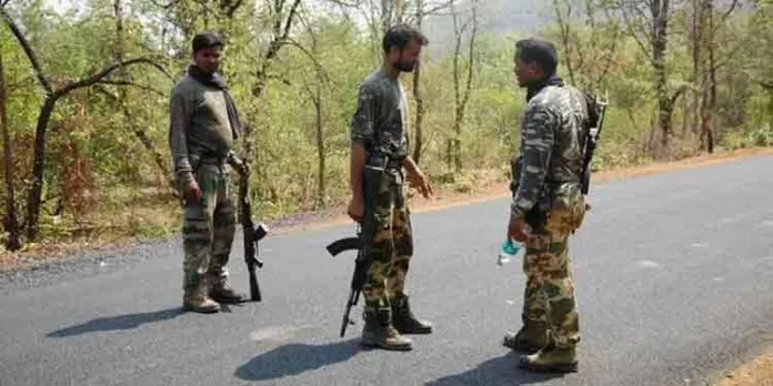 ജാർഖണ്ഡിലെ വെസ്റ്റ് സിംഗ്ഭും ജില്ലയിൽ നക്സൽ ആക്രമണം ജാർഖണ്ഡിലെ വെസ്റ്റ് സിംഗ്ഭും ജില്ലയിൽ നക്സൽ ആക്രമണം