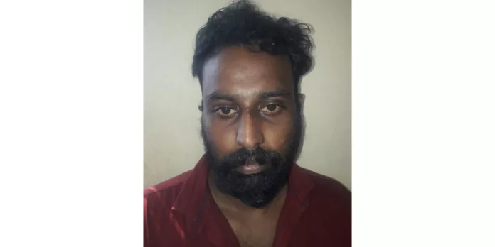 യുവതിയെ തലയ്ക്കടിച്ചുകൊന്ന കേസ് : കാമുകൻ ബംഗളുരുവിൽ പിടിയിൽ യുവതിയെ തലയ്ക്കടിച്ചുകൊന്ന കേസ് : കാമുകൻ ബംഗളുരുവിൽ പിടിയിൽ
