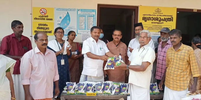 ധാതുലവണ മിശ്രിതം വിതരണം ചെയ്തു ധാതുലവണ മിശ്രിതം വിതരണം ചെയ്തു