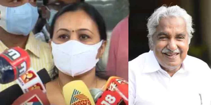ആശുപത്രിയിൽ പ്രവേശിക്കപ്പെട്ട ഉമ്മൻ ചാണ്ടിയെ ആരോഗ്യ മന്ത്രി വീണാ ജോർജ് സന്ദർശിച്ചു ആശുപത്രിയിൽ പ്രവേശിക്കപ്പെട്ട ഉമ്മൻ ചാണ്ടിയെ ആരോഗ്യ മന്ത്രി വീണാ ജോർജ് സന്ദർശിച്ചു