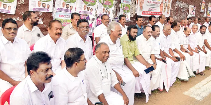 കേന്ദ്ര – സംസ്ഥാന ജനദ്രോഹ ബജറ്റിനെതിരെ ധർണ്ണ നടത്തി കേന്ദ്ര – സംസ്ഥാന ജനദ്രോഹ ബജറ്റിനെതിരെ ധർണ്ണ നടത്തി