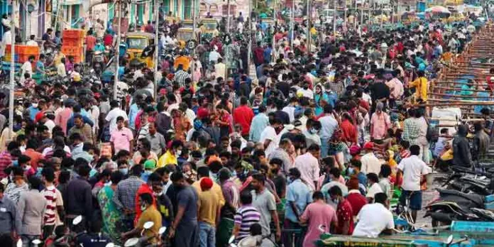 രണ്ടുമാസത്തിനകം ഇന്ത്യ ലോകത്ത് ഏറ്റവും കൂടുതൽ ജനസംഖ്യയുള്ള രാജ്യമായി മാറുമെന്ന് വിലയിരുത്തല് രണ്ടുമാസത്തിനകം ഇന്ത്യ ലോകത്ത് ഏറ്റവും കൂടുതൽ ജനസംഖ്യയുള്ള രാജ്യമായി മാറുമെന്ന് വിലയിരുത്തല്