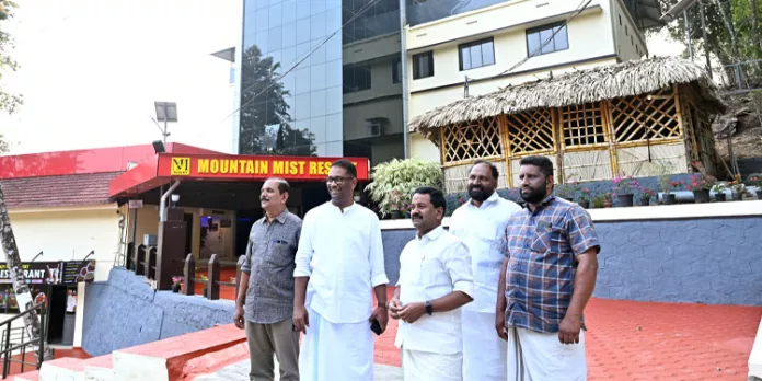 പെരുന്തേനരുവിക്ക് ഇനി പുതിയ മുഖം പെരുന്തേനരുവിക്ക് ഇനി പുതിയ മുഖം