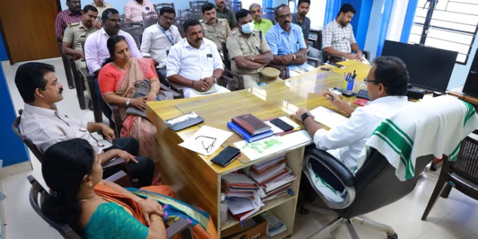 മലയാലപ്പുഴ ക്ഷേത്ര ഉത്സവം : സര്ക്കാര്തല ക്രമീകരണങ്ങളായി മലയാലപ്പുഴ ക്ഷേത്ര ഉത്സവം : സര്ക്കാര്തല ക്രമീകരണങ്ങളായി