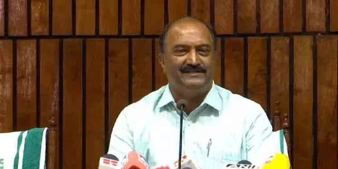 പാചകവാതകവില 50 രൂപ കൂട്ടിയതിനെക്കുറിച്ച് യുഡിഎഫ് ഒന്നും പറയുന്നില്ലെന്ന് ധനമന്ത്രി കെ.എന് ബാലഗോപാല് പാചകവാതകവില 50 രൂപ കൂട്ടിയതിനെക്കുറിച്ച് യുഡിഎഫ് ഒന്നും പറയുന്നില്ലെന്ന് ധനമന്ത്രി കെ.എന് ബാലഗോപാല്