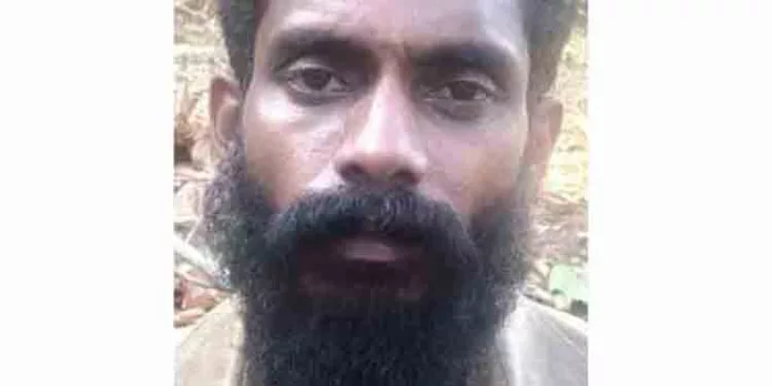 മണ്ണ് മാറ്റുന്നതുമായി ബന്ധപ്പെട്ട തര്ക്കത്തെ തുടര്ന്നുണ്ടായ പ്രത്യാക്രമണത്തില് വീട്ടമ്മയെ കൊലപ്പെടുത്തിയ കേസില് ഒരാള് കൂടി അറസ്റ്റില് മണ്ണ് മാറ്റുന്നതുമായി ബന്ധപ്പെട്ട തര്ക്കത്തെ തുടര്ന്നുണ്ടായ പ്രത്യാക്രമണത്തില് വീട്ടമ്മയെ കൊലപ്പെടുത്തിയ കേസില് ഒരാള് കൂടി അറസ്റ്റില്