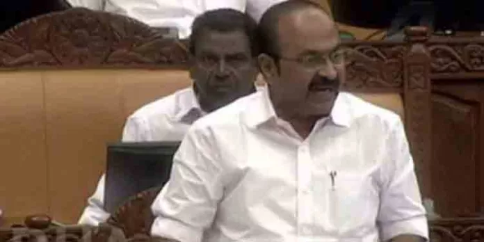നിങ്ങള്ക്ക് ഇഷ്ടമുള്ള തീരുമാനങ്ങളെടുക്കാം അത് സി.പി.എം സംസ്ഥാന കമ്മിറ്റിയില് : വിഡി സതീശന് നിങ്ങള്ക്ക് ഇഷ്ടമുള്ള തീരുമാനങ്ങളെടുക്കാം അത് സി.പി.എം സംസ്ഥാന കമ്മിറ്റിയില് : വിഡി സതീശന്