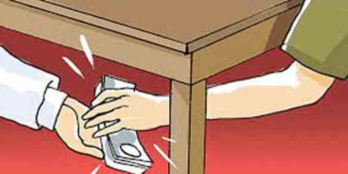 ചത്തുപോയ എരുമക്കുട്ടിയെ പോസ്റ്റ് മോർട്ടം ചെയ്യാൻ 1000 രൂപാ കൈക്കൂലി ; പനച്ചിക്കാട് മൃഗഡോക്ടറെ വിജിലൻസ് പൊക്കി ചത്തുപോയ എരുമക്കുട്ടിയെ പോസ്റ്റ് മോർട്ടം ചെയ്യാൻ 1000 രൂപാ കൈക്കൂലി ; പനച്ചിക്കാട് മൃഗഡോക്ടറെ വിജിലൻസ് പൊക്കി