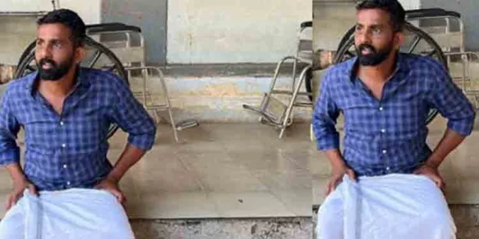 അജേഷ് കുമാറിനെ തട്ടിക്കൊണ്ടു പോയത് മുന് കാമുകിയുടെ ഭര്ത്താവിന്റെ ക്വട്ടേഷന് സംഘം അജേഷ് കുമാറിനെ തട്ടിക്കൊണ്ടു പോയത് മുന് കാമുകിയുടെ ഭര്ത്താവിന്റെ ക്വട്ടേഷന് സംഘം
