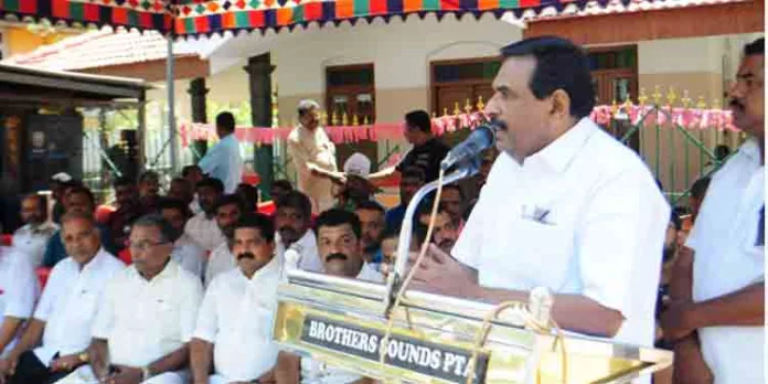 പാചക വാതക വില വർദ്ധനയ്ക്കെതിരെ ഓൾ കേരള കേറ്ററേഴ്സ് അസോസിയേഷൻ പ്രതിഷേധ ധർണ്ണ നടത്തി പാചക വാതക വില വർദ്ധനയ്ക്കെതിരെ ഓൾ കേരള കേറ്ററേഴ്സ് അസോസിയേഷൻ പ്രതിഷേധ ധർണ്ണ നടത്തി