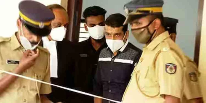 നടിയെ ആക്രമിച്ച കേസില് ഒന്നാം പ്രതി പൾസർ സുനിയ്ക്ക് ജാമ്യം ഇല്ല നടിയെ ആക്രമിച്ച കേസില് ഒന്നാം പ്രതി പൾസർ സുനിയ്ക്ക് ജാമ്യം ഇല്ല