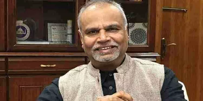 പദവിയുടെ ‘വിശുദ്ധി സംരക്ഷിക്കാന്’ രാജിവെയ്ക്കുന്നു ; നാക് ചെയര്പേഴ്സണ് ഭൂഷണ് പട്വര്ധന് രാജി വെച്ചു പദവിയുടെ ‘വിശുദ്ധി സംരക്ഷിക്കാന്’ രാജിവെയ്ക്കുന്നു ; നാക് ചെയര്പേഴ്സണ് ഭൂഷണ് പട്വര്ധന് രാജി വെച്ചു