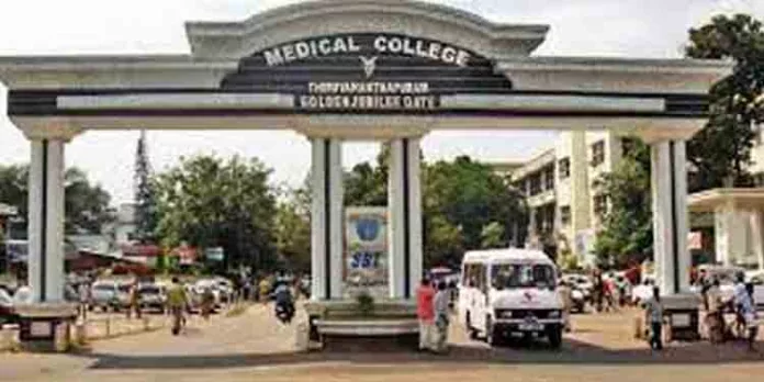 ആള് മാറി ഇന്സുലിന് കുത്തിവെച്ചു ; തിരുവനന്തപുരം മെഡിക്കല് കോളേജ് വീണ്ടും വിവാദത്തില് ആള് മാറി ഇന്സുലിന് കുത്തിവെച്ചു ; തിരുവനന്തപുരം മെഡിക്കല് കോളേജ് വീണ്ടും വിവാദത്തില്