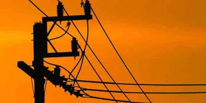 ബില്ലടച്ചിട്ടും വൈദ്യുതി നല്കിയില്ല ; മന്ത്രി പി. പ്രസാദിന്റെ വീട്ടിലെ വൈദ്യുതി വിഛേദിച്ച സംഭവത്തില് ലൈന്മാന് സസ്പെന്ഷന് ബില്ലടച്ചിട്ടും വൈദ്യുതി നല്കിയില്ല ; മന്ത്രി പി. പ്രസാദിന്റെ വീട്ടിലെ വൈദ്യുതി വിഛേദിച്ച സംഭവത്തില് ലൈന്മാന് സസ്പെന്ഷന്