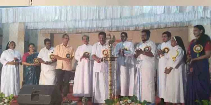 ഉഴവൂര് സെന്റ് ജോവാനസ് യുപി സ്കൂളിന്റെ 118 മത് വാര്ഷികാഘോഷo മോന്സ് ജോസഫ് എംഎല്എ ഉദ്ഘാടനം ചെയ്തു ഉഴവൂര് സെന്റ് ജോവാനസ് യുപി സ്കൂളിന്റെ 118 മത് വാര്ഷികാഘോഷo മോന്സ് ജോസഫ് എംഎല്എ ഉദ്ഘാടനം ചെയ്തു