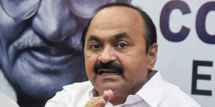 സ്വപ്ന സുരേഷിന്റെ വെളിപ്പെടുത്തല് ; മുഖ്യമന്ത്രിയും പാര്ട്ടി സെക്രട്ടറിയും മറുപടി പറയണം : വി.ഡി സതീശന് സ്വപ്ന സുരേഷിന്റെ വെളിപ്പെടുത്തല് ; മുഖ്യമന്ത്രിയും പാര്ട്ടി സെക്രട്ടറിയും മറുപടി പറയണം : വി.ഡി സതീശന്