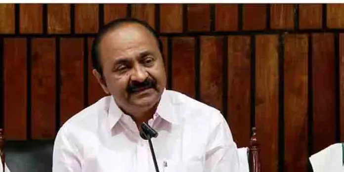 ബ്രഹ്മപുരത്തെ മാലിന്യ പ്ലാന്റിലെ തീപിടിത്തത്തിൽ സിബിഐ അന്വേഷണം ആവശ്യപ്പെട്ട് പ്രതിപക്ഷം ബ്രഹ്മപുരത്തെ മാലിന്യ പ്ലാന്റിലെ തീപിടിത്തത്തിൽ സിബിഐ അന്വേഷണം ആവശ്യപ്പെട്ട് പ്രതിപക്ഷം
