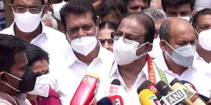ബ്രഹ്മപുരം: മുഖ്യമന്ത്രി വേസ്റ്റ്; ജുഡീഷ്യൽ അന്വേഷണം വേണം: കെ.സുധാകരൻ ബ്രഹ്മപുരം: മുഖ്യമന്ത്രി വേസ്റ്റ്; ജുഡീഷ്യൽ അന്വേഷണം വേണം: കെ.സുധാകരൻ