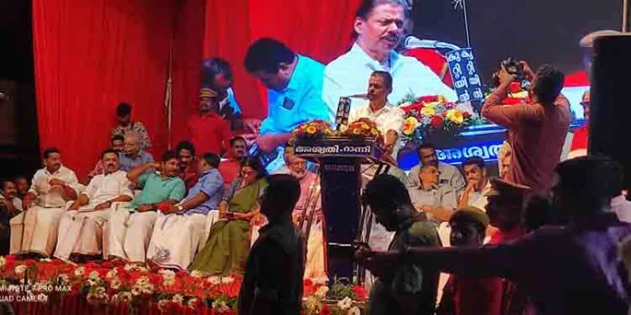 എം വി ഗോവിന്ദൻ നയിക്കുന്ന സംസ്ഥാന ജാഥയ്ക്ക് റാന്നിയിൽ ഉജ്ജ്വല വരവേല്പ്പ് എം വി ഗോവിന്ദൻ നയിക്കുന്ന സംസ്ഥാന ജാഥയ്ക്ക് റാന്നിയിൽ ഉജ്ജ്വല വരവേല്പ്പ്