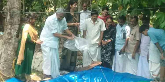 മീൻ തോട്ടം പദ്ധതി ഉദ്ഘാടനം ചെയ്തു മീൻ തോട്ടം പദ്ധതി ഉദ്ഘാടനം ചെയ്തു