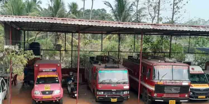 വേനൽ കടുത്തതോടെ മലയോര മേഖലയിൽ തീ പടരുന്നു വേനൽ കടുത്തതോടെ മലയോര മേഖലയിൽ തീ പടരുന്നു