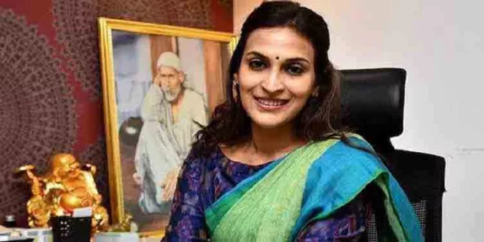 ഐശ്വര്യ രജനീകാന്തിന്റെ വീട്ടില് മോഷണം ; വജ്രാഭരണങ്ങളും സ്വര്ണാഭരണങ്ങളും നഷ്ടപ്പെട്ടു ഐശ്വര്യ രജനീകാന്തിന്റെ വീട്ടില് മോഷണം ; വജ്രാഭരണങ്ങളും സ്വര്ണാഭരണങ്ങളും നഷ്ടപ്പെട്ടു